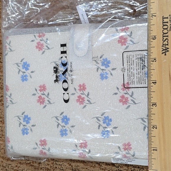 NWT-Coach Leather Spiral Notebook - Picture 7 of 9